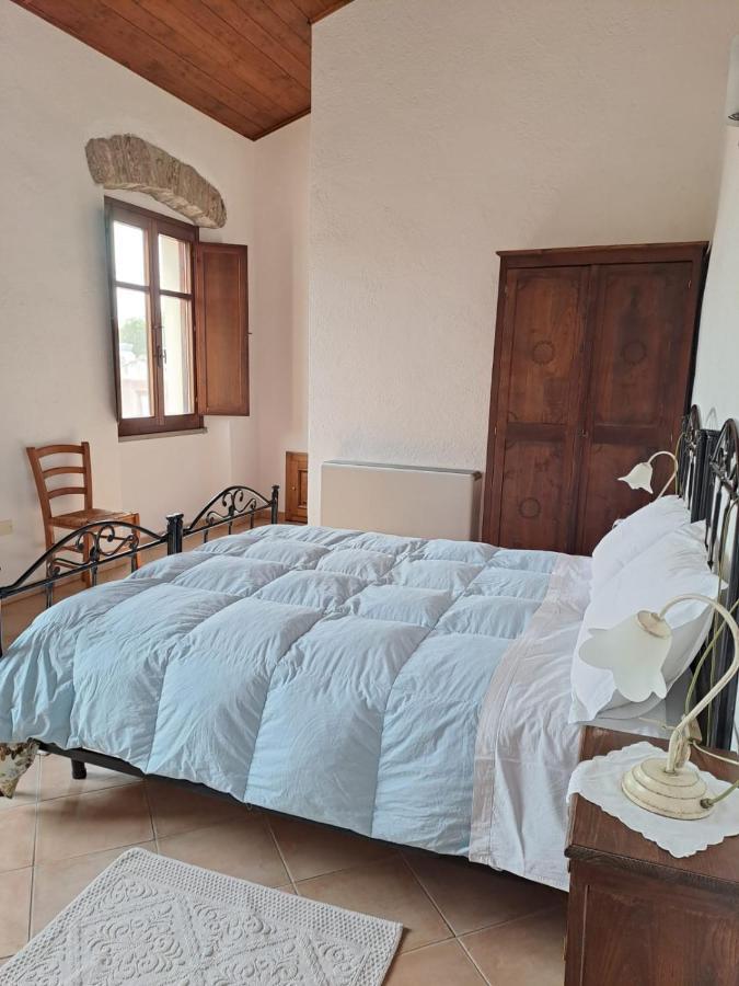 B&B S'Omu Antiga Nureci Buitenkant foto