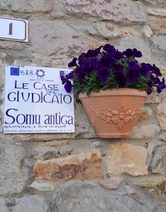 B&B S'Omu Antiga Nureci Buitenkant foto