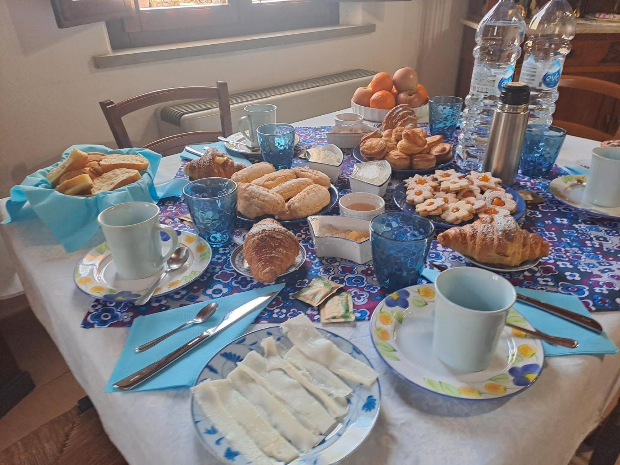 B&B S'Omu Antiga Nureci Buitenkant foto