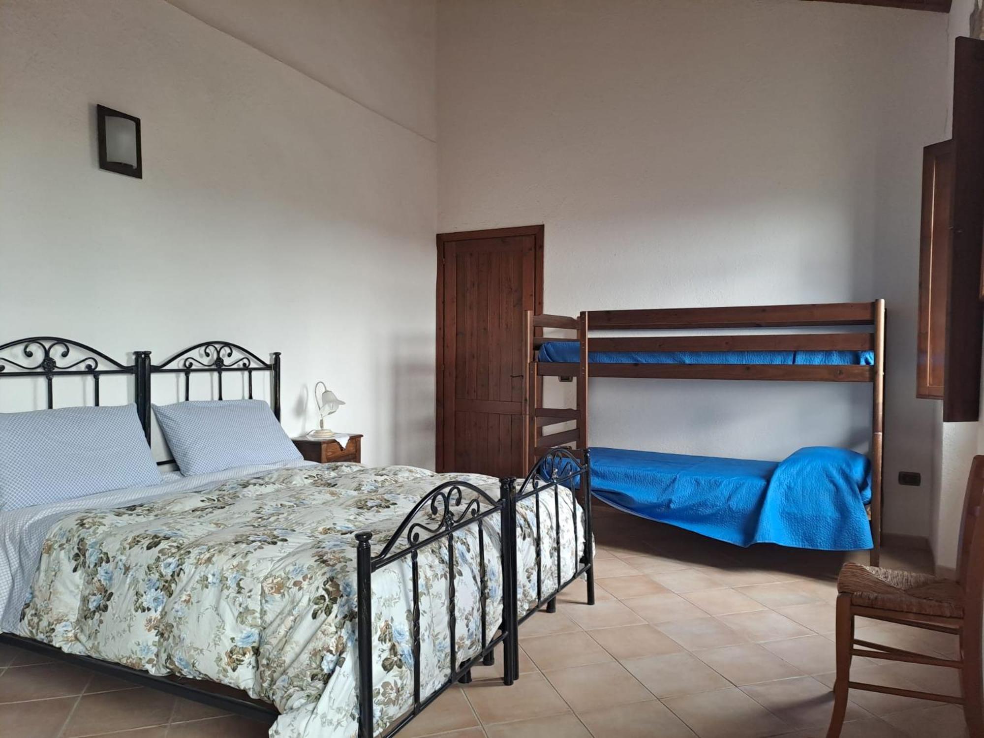 B&B S'Omu Antiga Nureci Buitenkant foto